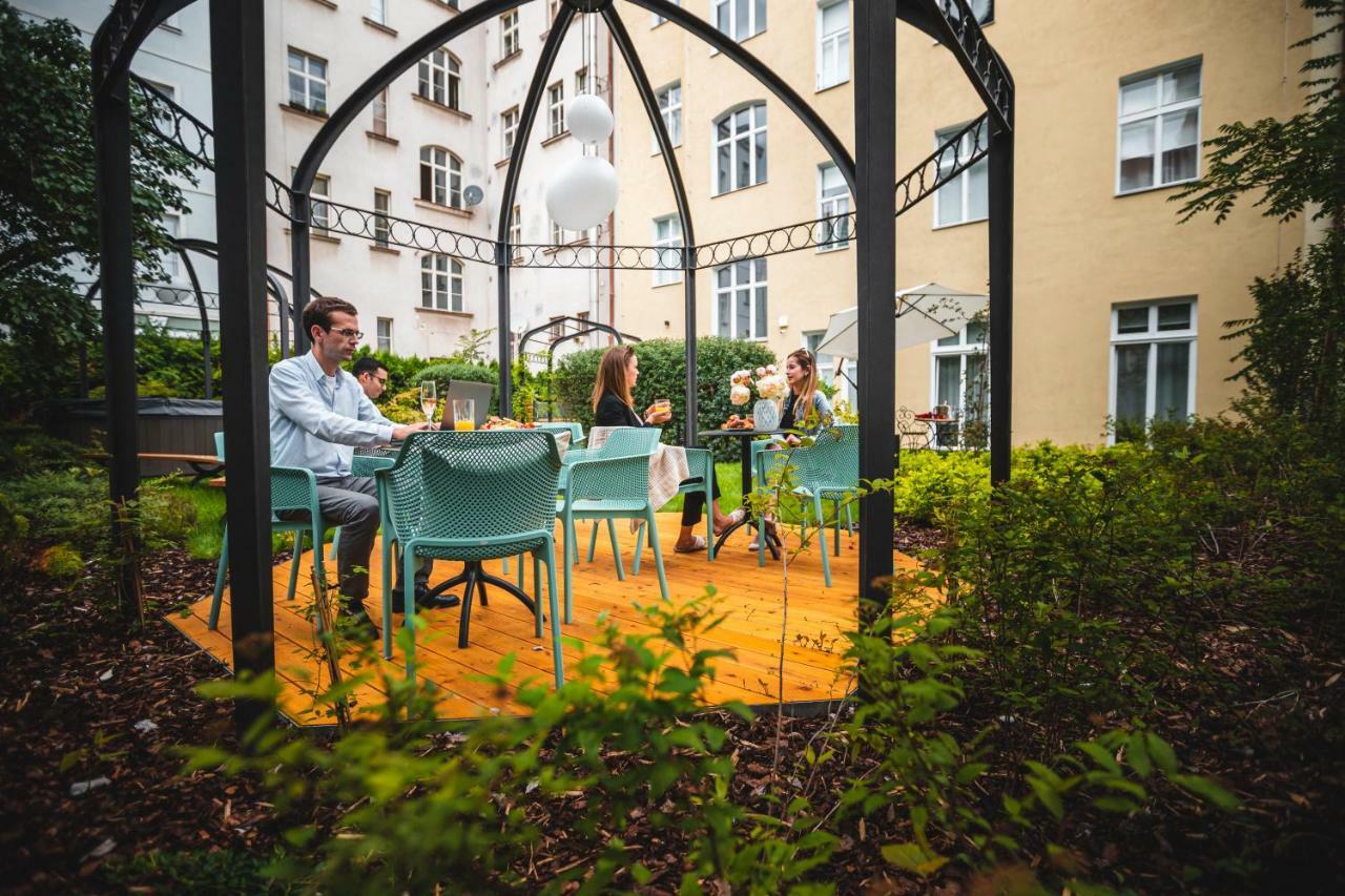 Garden Suites Residence By Tkc プラハ エクステリア 写真